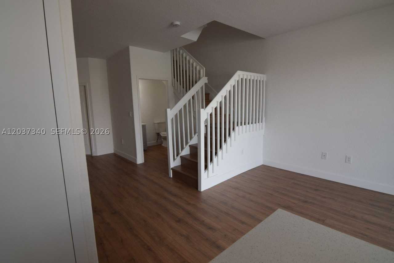 7848 Nw 114th Path #7848 - Photo 5 of 28