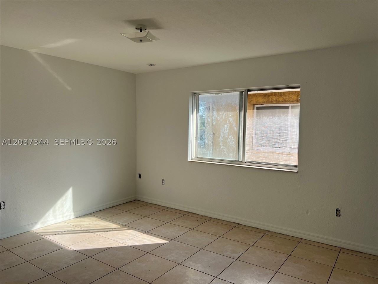 7012 Nw 6th Ct #7012 - Photo 3 of 4