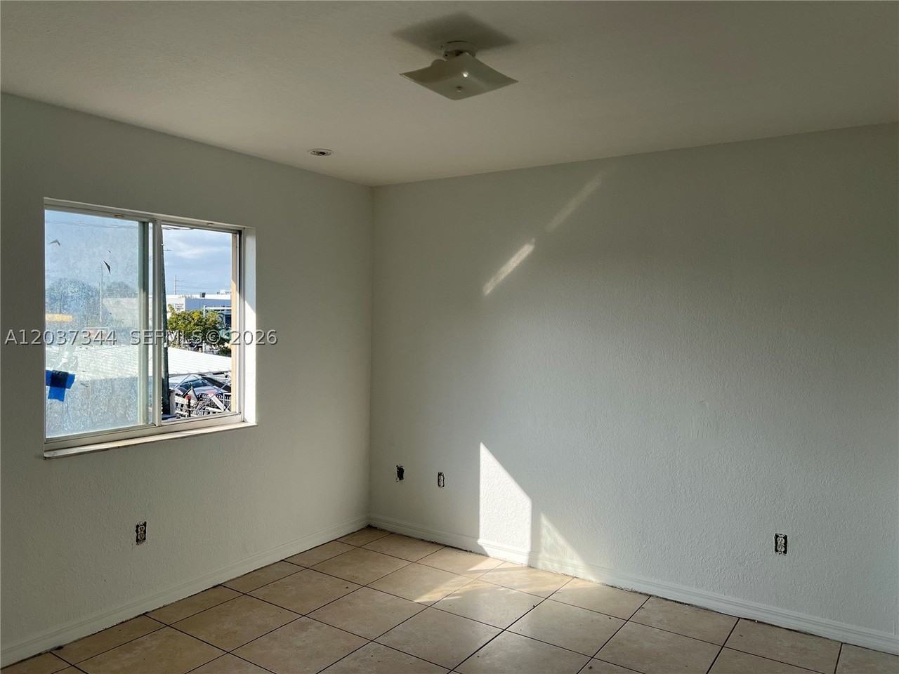 7012 Nw 6th Ct #7012 - Photo 4 of 4