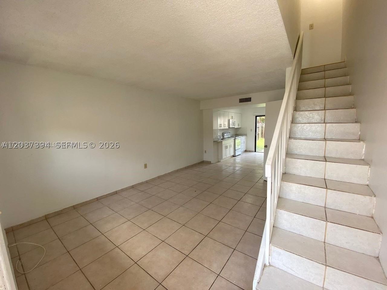 1813 Sw 107th Ave #2402 - Photo 6 of 7
