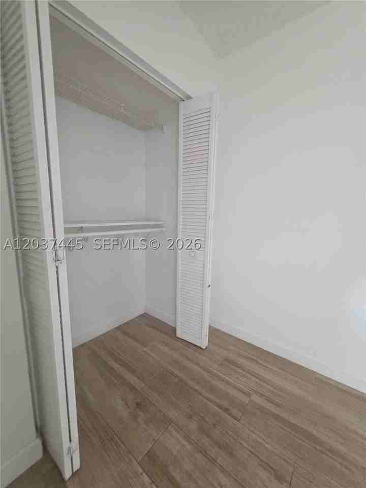 15711 Sw 137th Ave #101 - Photo 5 of 24