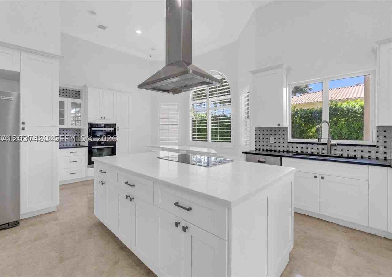 17910 Sw 80th Ave - Photo 5 of 21