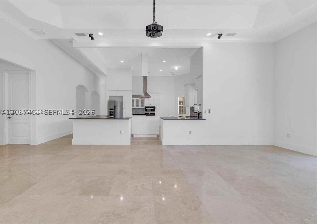 17910 Sw 80th Ave - Photo 7 of 21