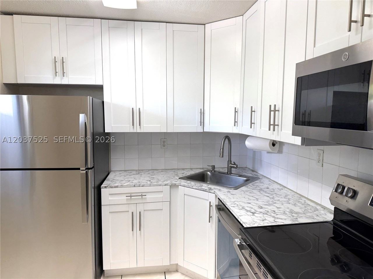 9440 Fontainebleau Blvd #406 - Photo 3 of 13