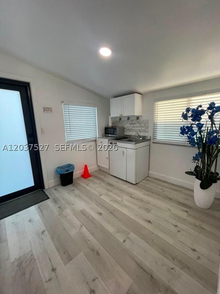5615 Hope St #1 - Photo 3 of 10