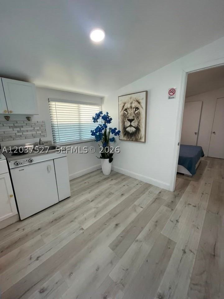 5615 Hope St #1 - Photo 4 of 10