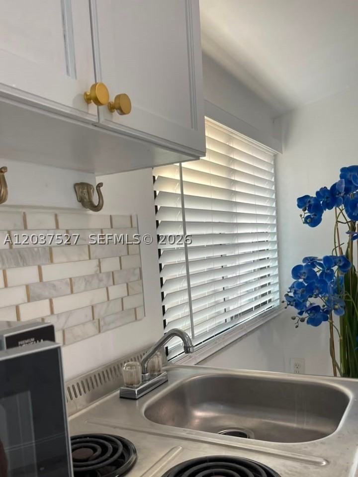 5615 Hope St #1 - Photo 7 of 10