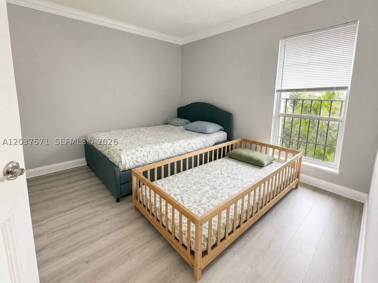 6886 N Kendall Dr #D407 - Photo 3 of 24