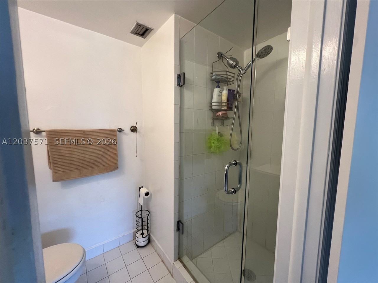 6886 N Kendall Dr #D407 - Photo 7 of 24