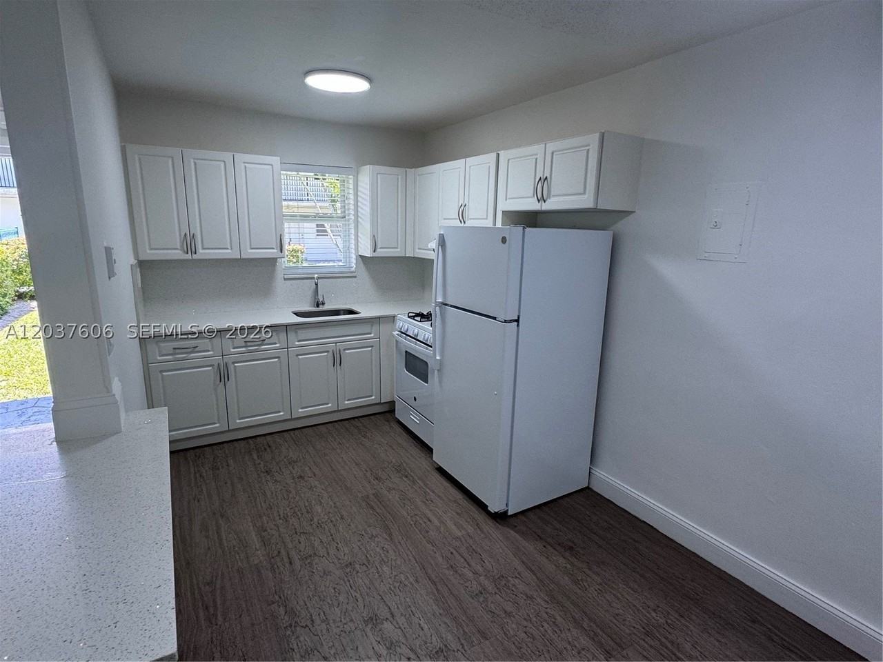 6705 Sw 44th St #2 - Photo 4 of 6