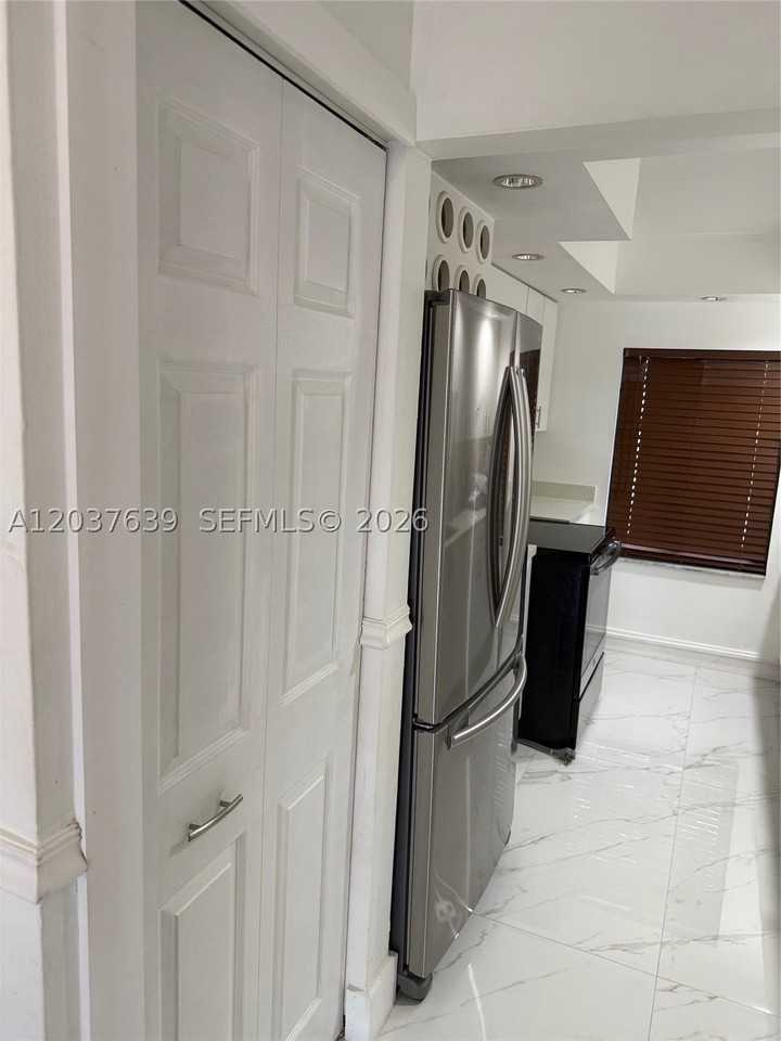 14057 Sw 52nd Ter #14057 - Photo 2 of 17