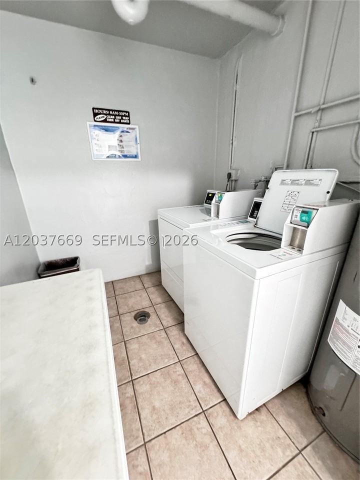 9441 Evergreen Pl #206 - Photo 3 of 5