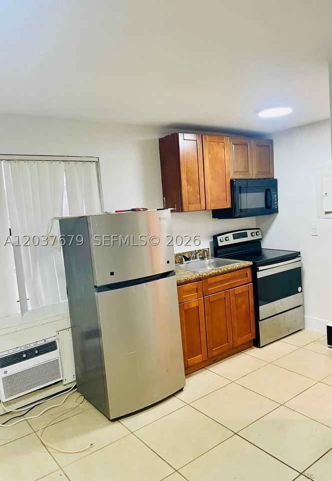 536 Sw 6th Ter #536 - Photo 2 of 9