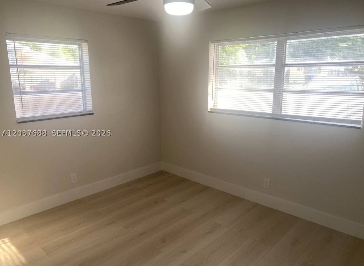 1700 Sw 69th Ter - Photo 2 of 7
