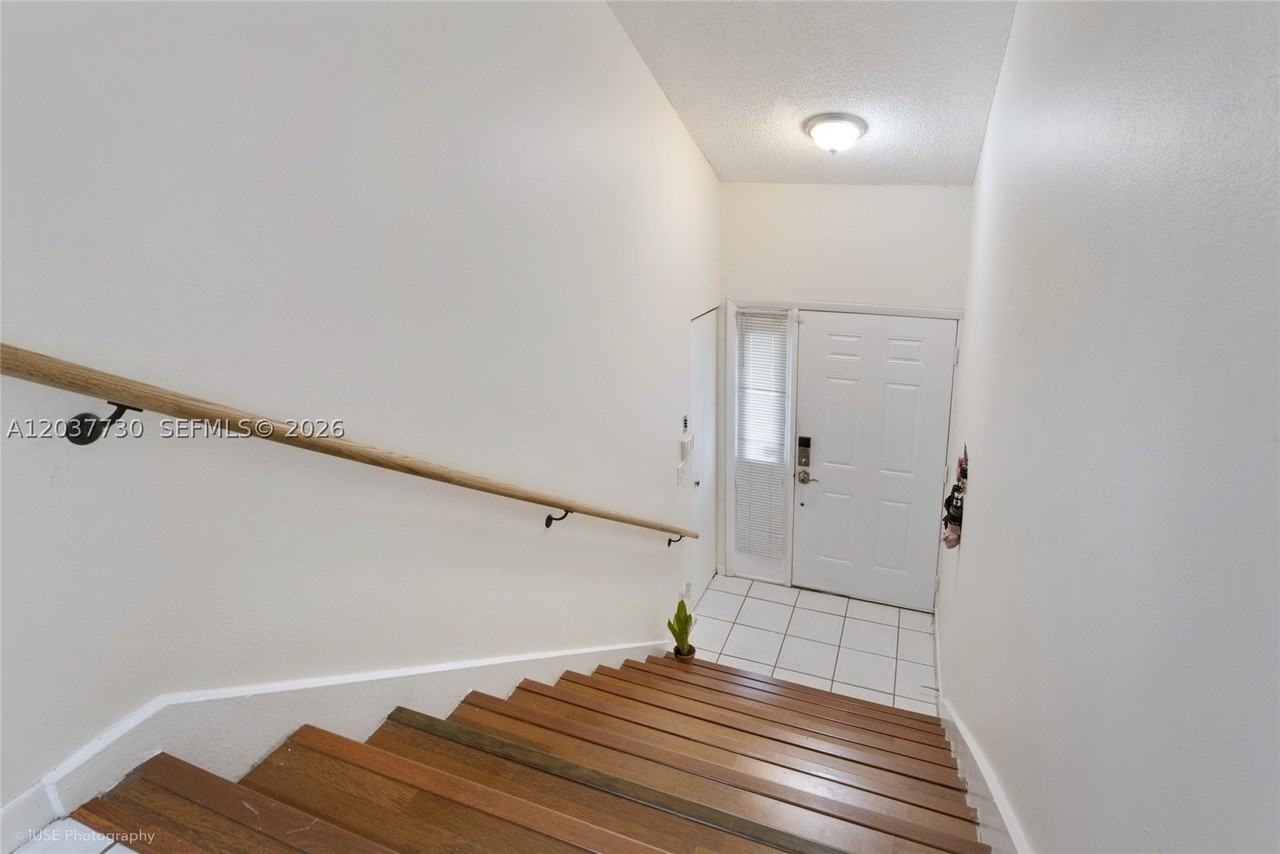 2622 Se 19th Ct #207B - Photo 5 of 24