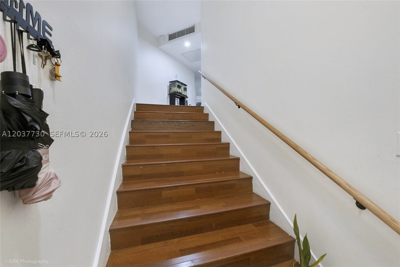 2622 Se 19th Ct #207B - Photo 7 of 24