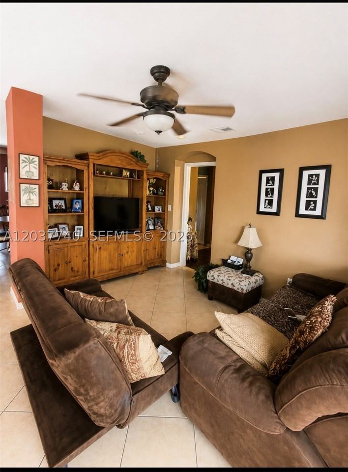 16355 Sw 46th Ter #16355 - Photo 4 of 17