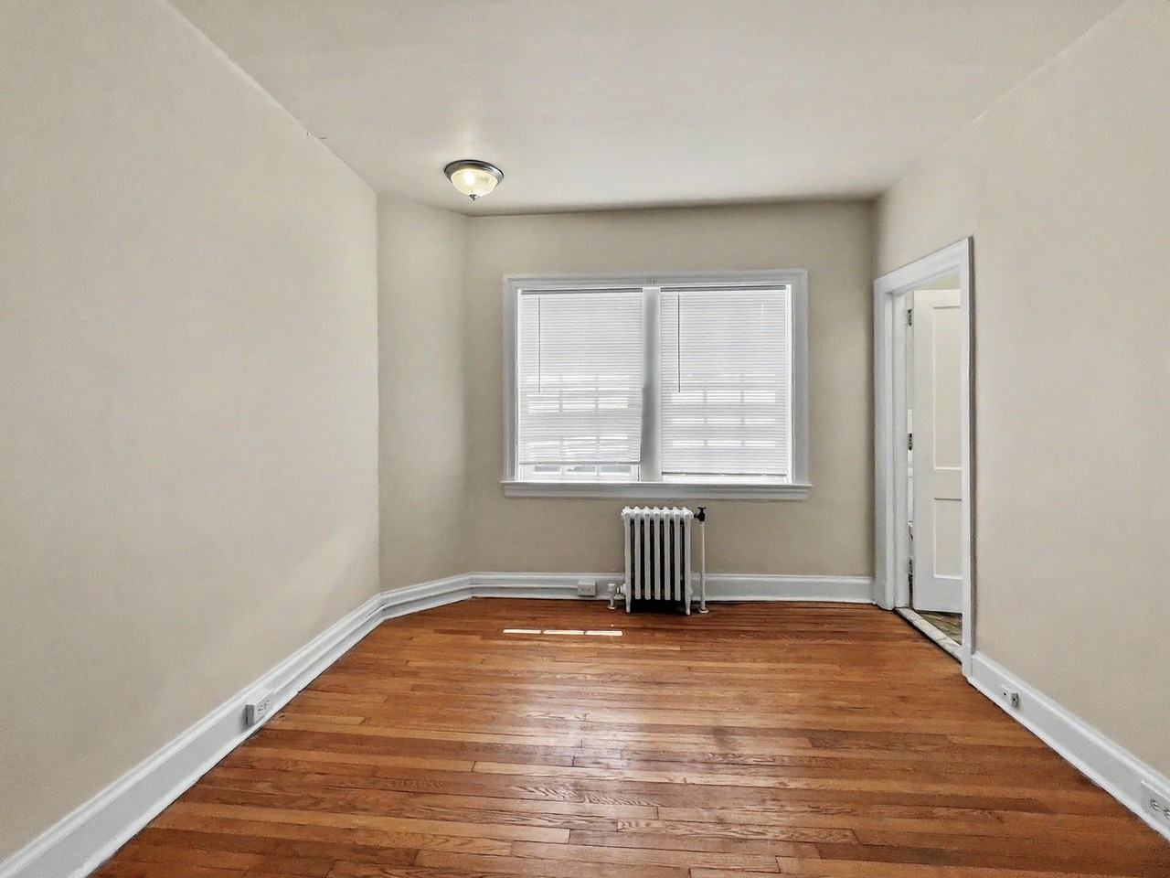 Edgehill Court - Photo 5 of 50