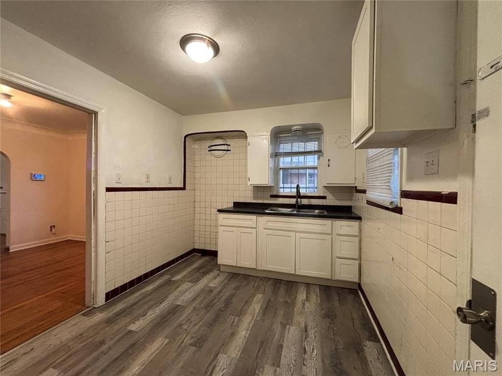 5916 Alpha Ave - Photo 6 of 13