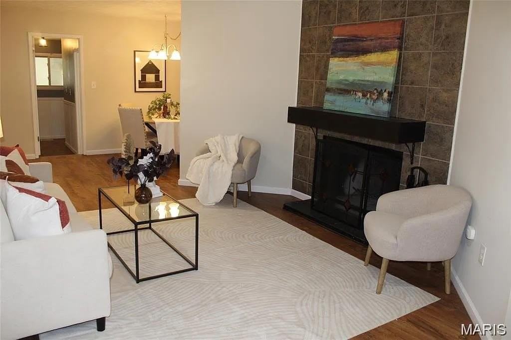 5003 Cavalier Ct - Photo 6 of 19