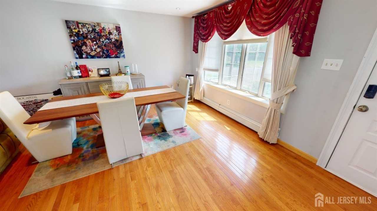 22 Wilson Ave - Photo 7 of 43