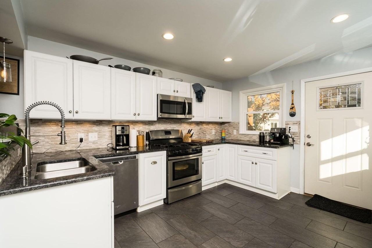 6434 N Willow Glen Ln - Photo 3 of 25