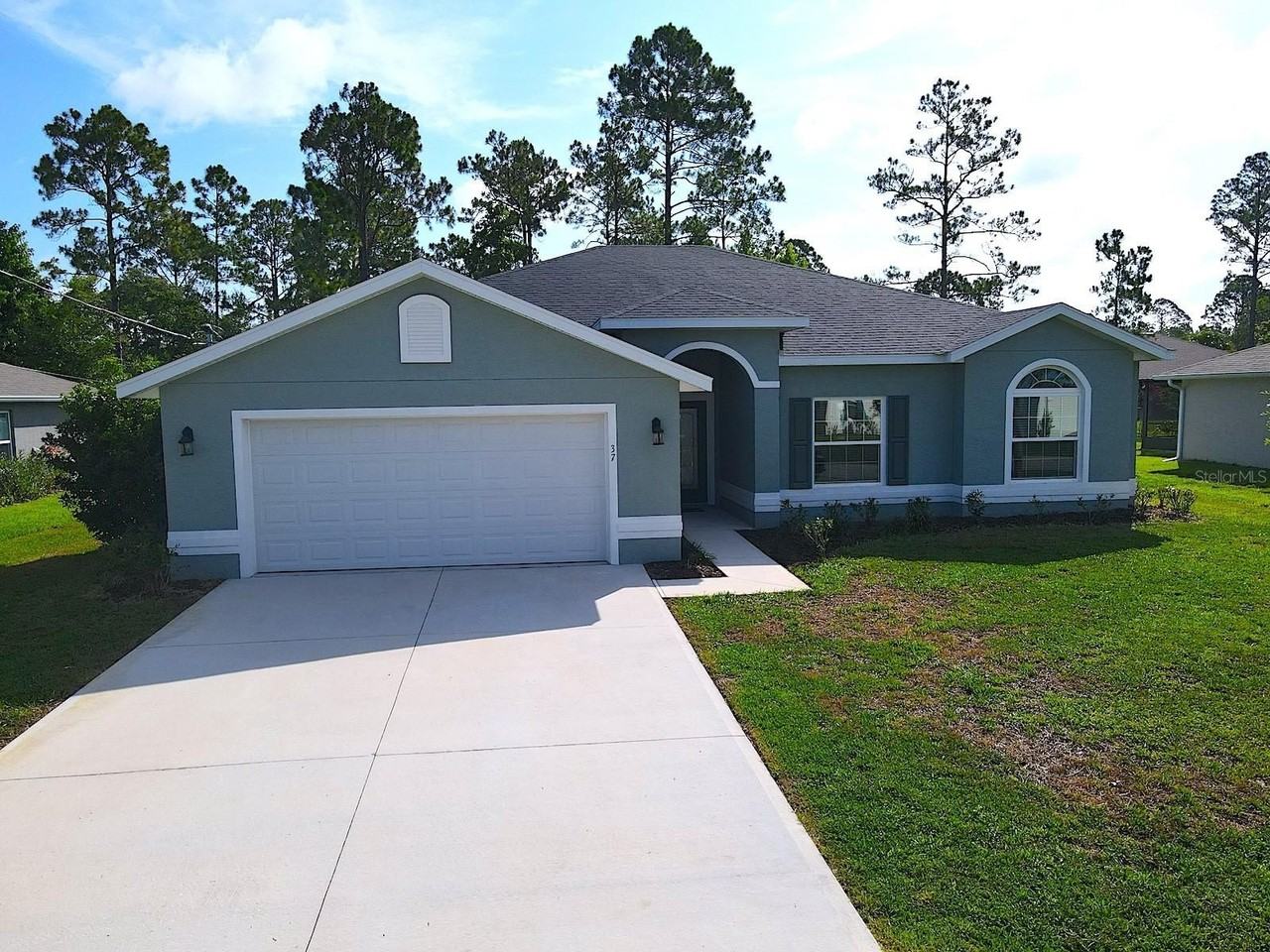 37 Pine Croft Ln - Photo 2 of 42