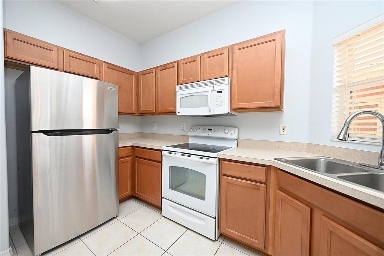 4219 Winding Vine Dr - Photo 6 of 50