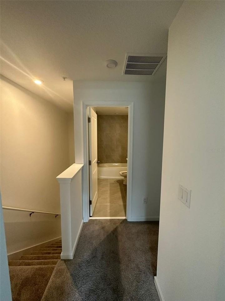 11551 Sunsail Ave - Photo 5 of 18