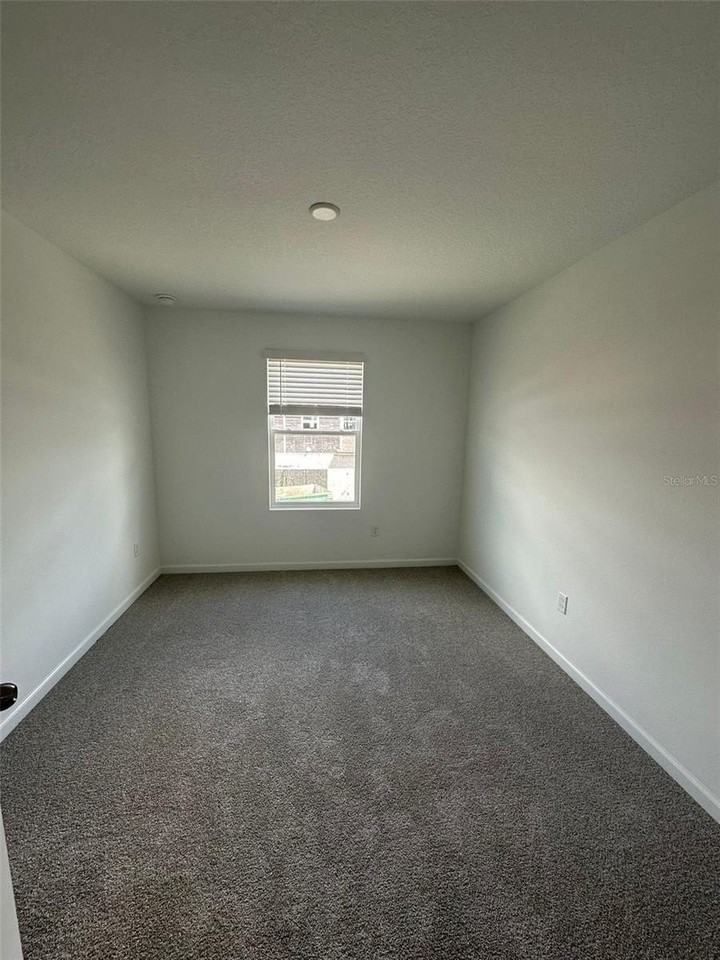 11551 Sunsail Ave - Photo 6 of 18