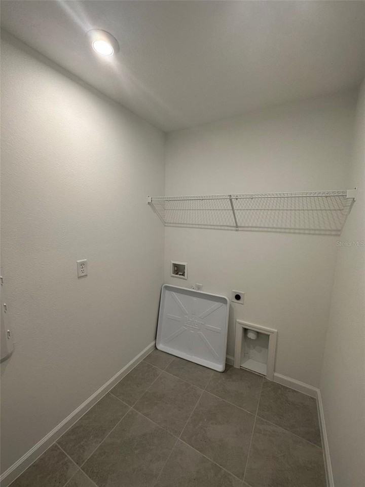 11551 Sunsail Ave - Photo 7 of 18