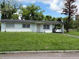 featured image of 916 Alecon Dr