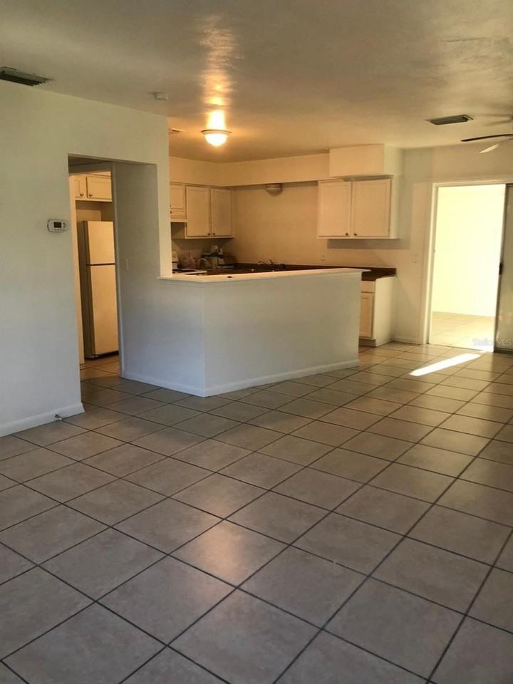 916 Alecon Dr - Photo 2 of 14