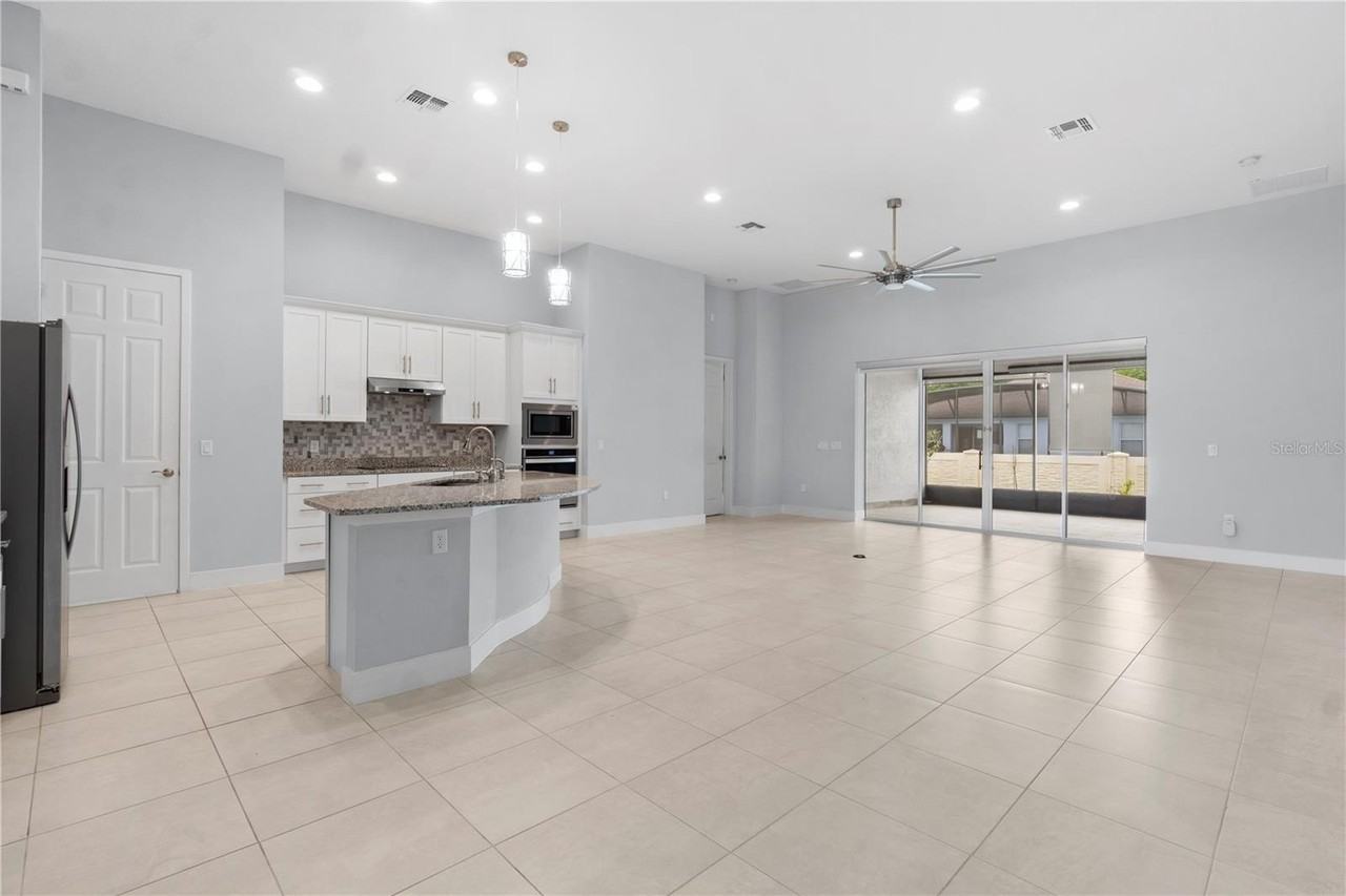 2320 Symphony Cir - Photo 6 of 48