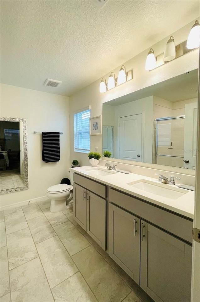2818 Sanctuary Dr - Photo 7 of 15