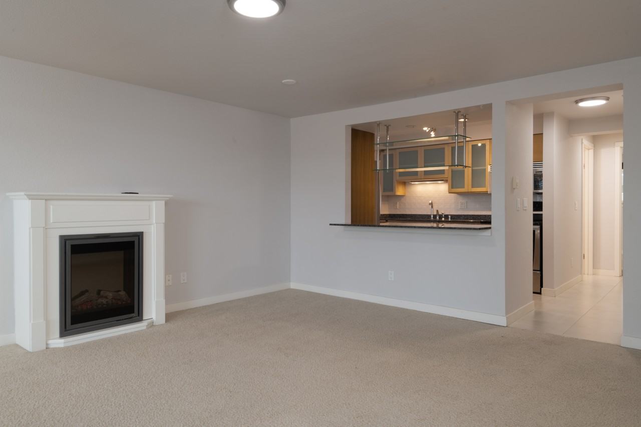 701 122nd Ave Ne #408 - Photo 5 of 30