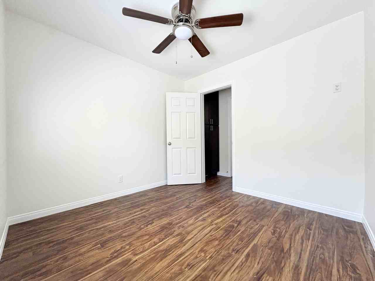 80 7th Pl #7 - Photo 6 of 11
