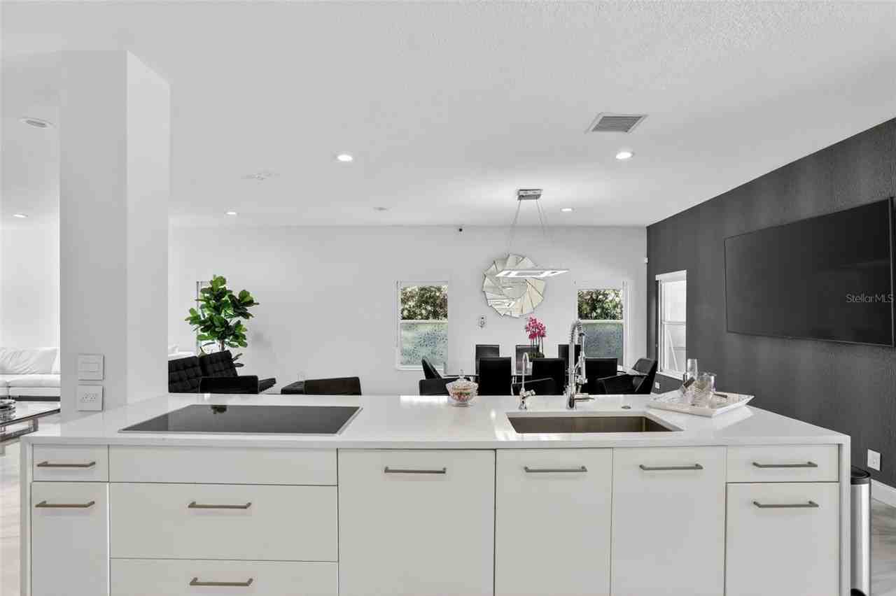 7035 Brescia Way - Photo 6 of 21