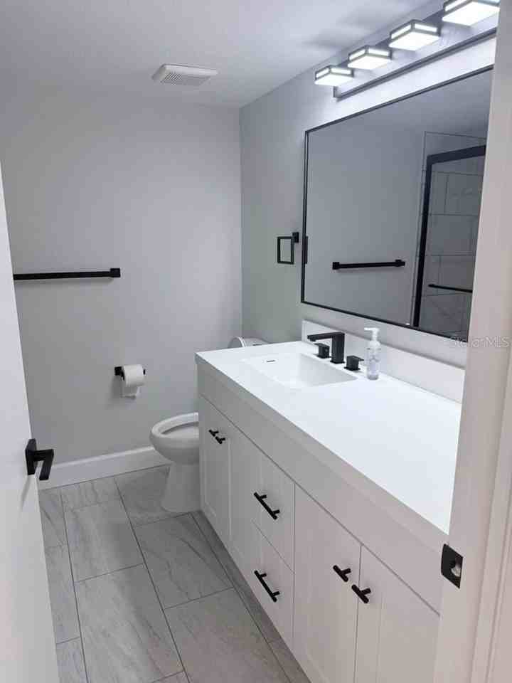 3300 Cove Cay Dr #2A - Photo 4 of 24