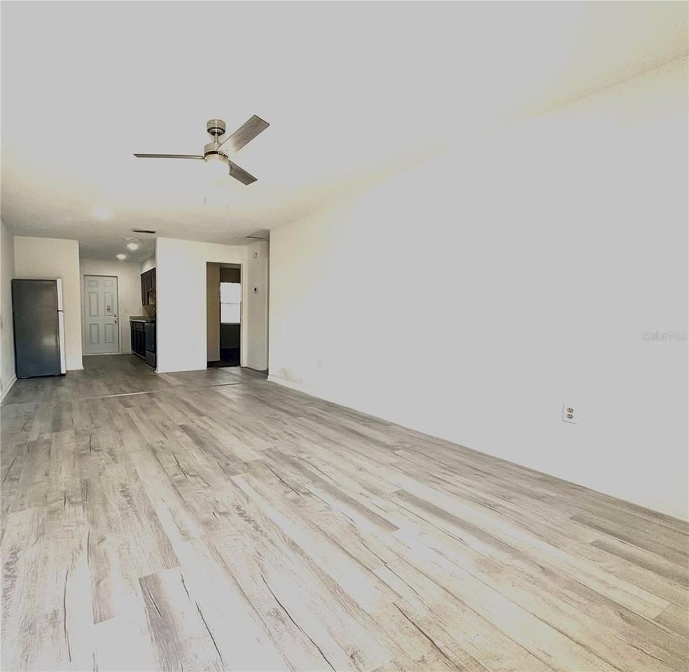 468 Oregon Ave - Photo 2 of 12