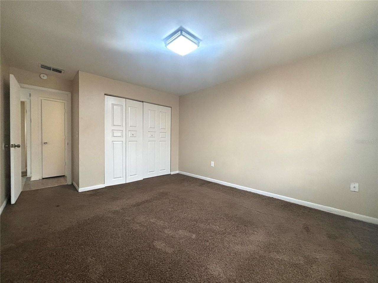 468 Oregon Ave - Photo 7 of 12
