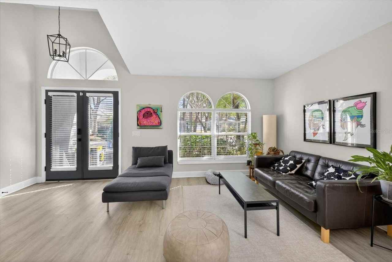 5209 Abbey Park Ave - Photo 7 of 36