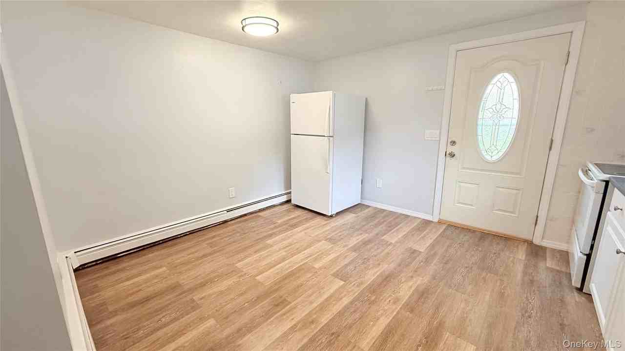 95 Stephen Rd - Photo 4 of 16