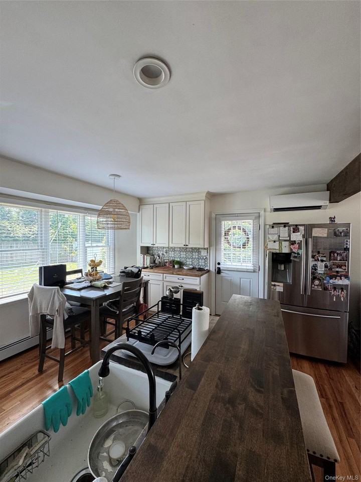 338 Carnation Rd - Photo 3 of 18