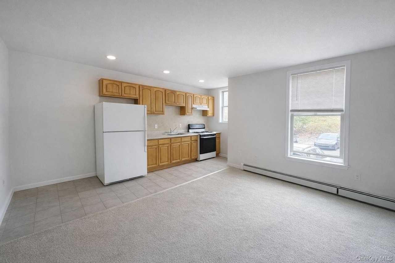21 Stanton Corner Rd #7