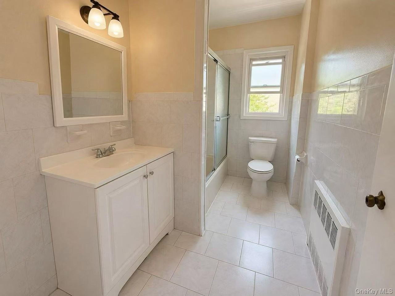 6132 172nd St - Photo 6 of 7
