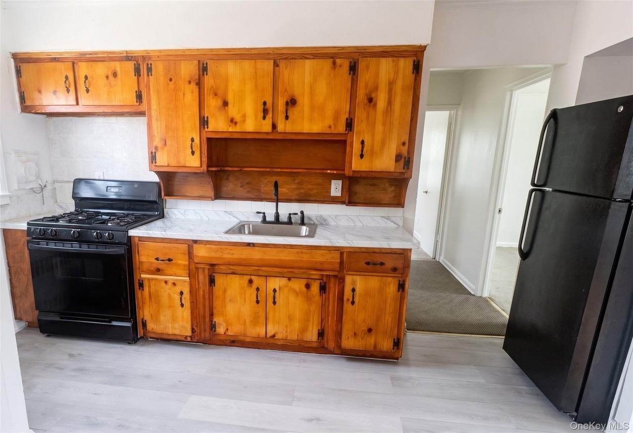 2711 Deerfield Rd - Photo 6 of 12