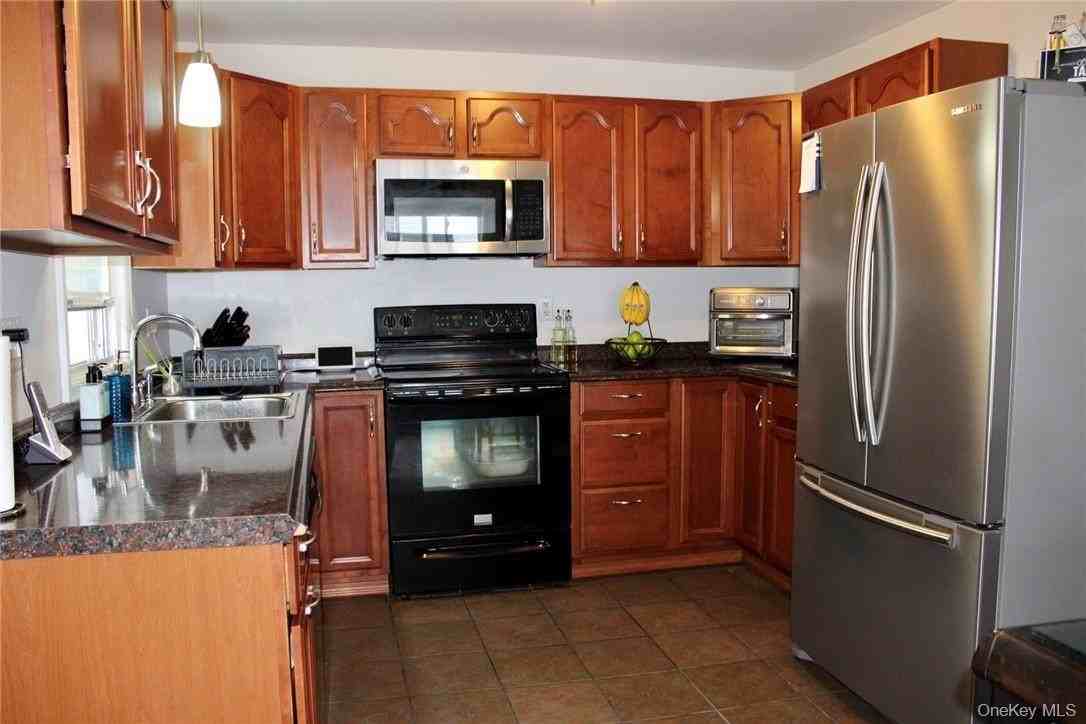 5834 Albany Post Rd - Photo 2 of 14