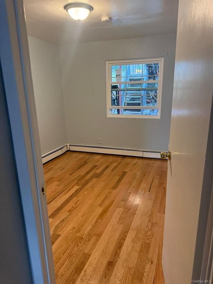 33 Harper Ct #1 - Photo 6 of 12