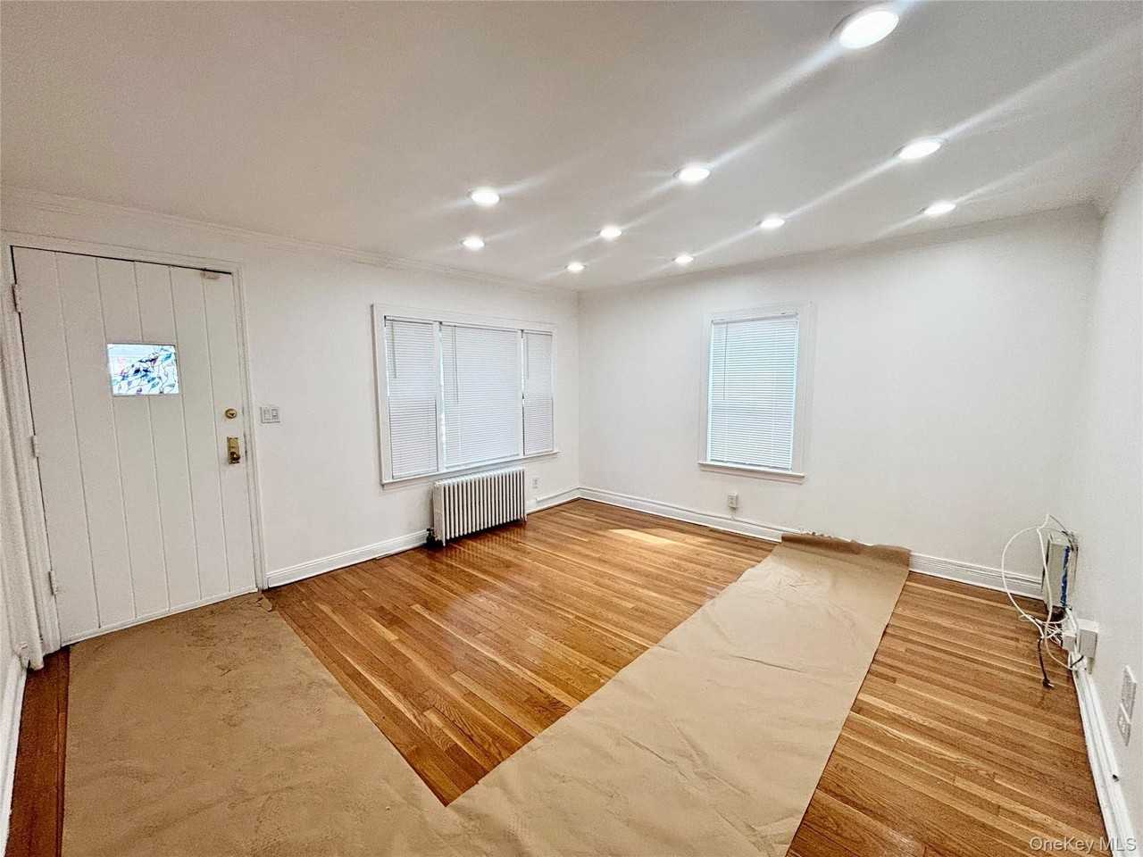 14638 230th Pl #1stFL - Photo 3 of 15